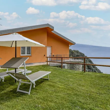 Orange House Tignale