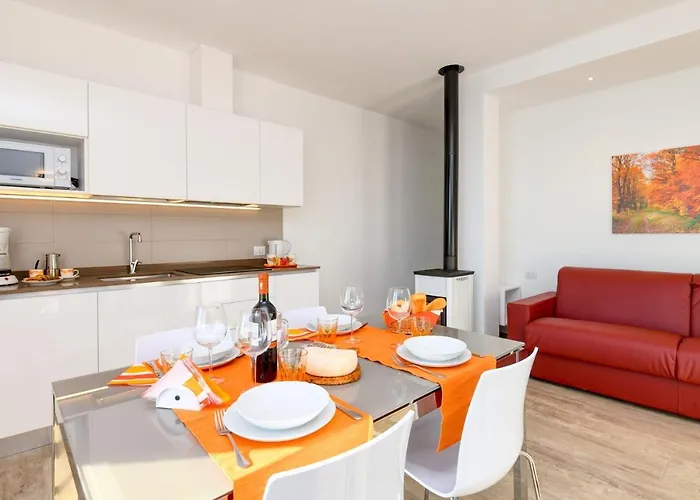 Orange House شقة *